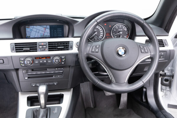 3シリーズカブリオレ　335i