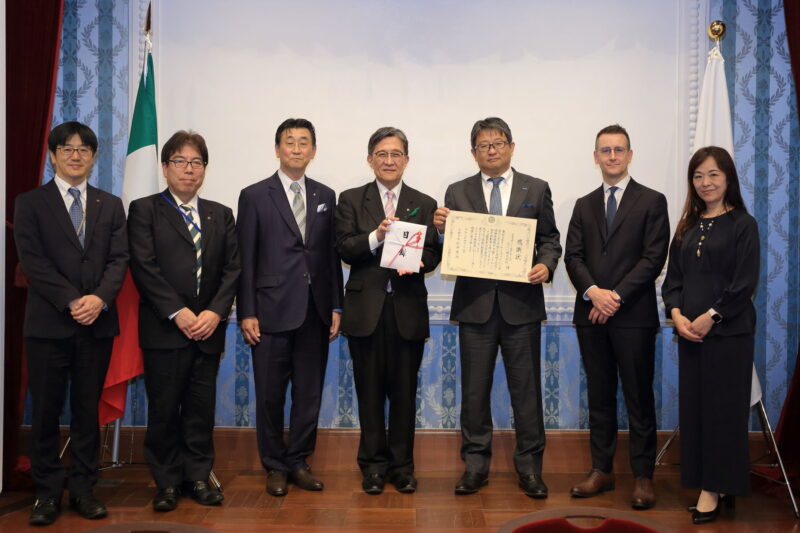 京都府京都市の公用車として寄納　フィアット600e　姉妹都市提携60周年の節目