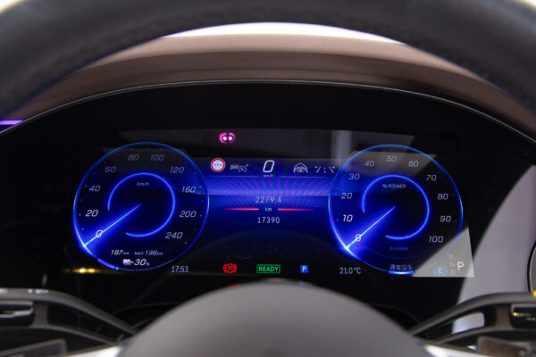 EQE 350プラス