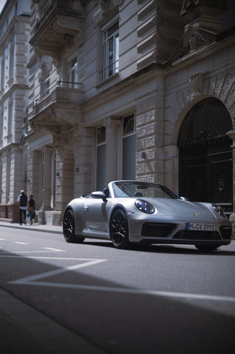 ポルシェ・911GTSカブリオレ（）生まれの地で深く読み解く
