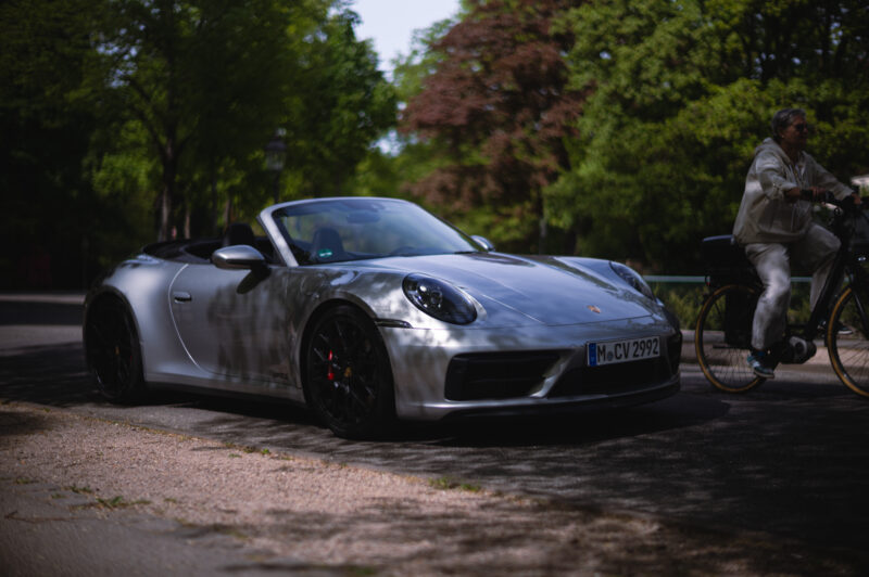 ポルシェ・911GTSカブリオレ（）生まれの地で深く読み解く