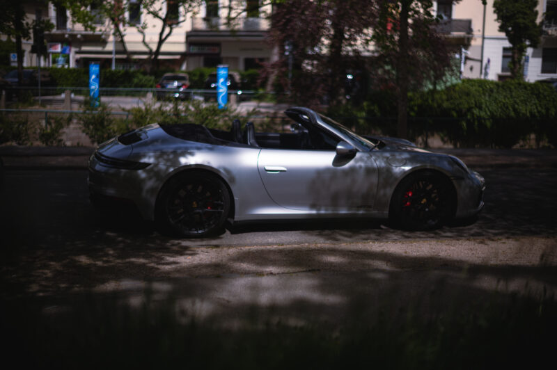 ポルシェ・911GTSカブリオレ（）生まれの地で深く読み解く
