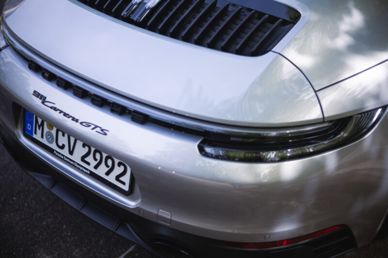 ポルシェ・911GTSカブリオレ（）生まれの地で深く読み解く