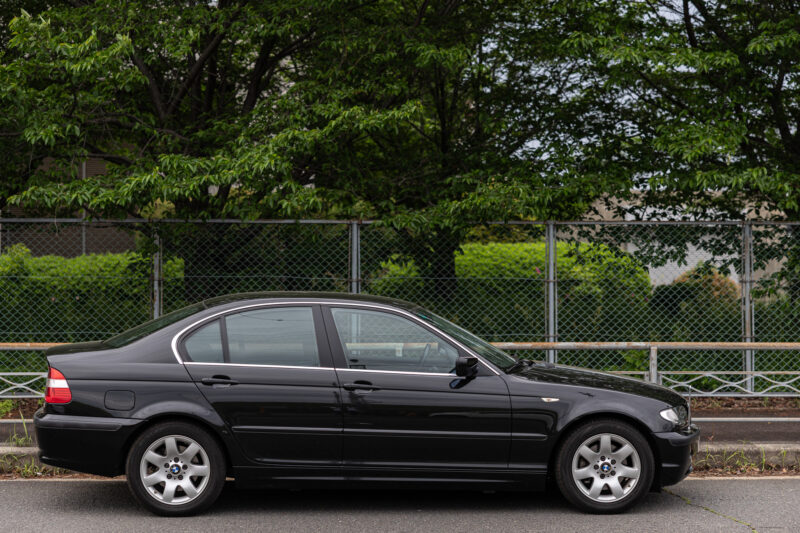 BMW・3シリーズ 325i（2005）静かに惹かれる本格派