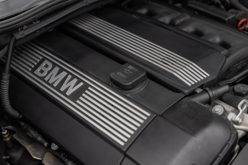 BMW・3シリーズ 325i（2005）静かに惹かれる本格派