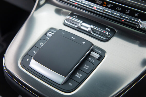 VクラスV220 d エクスクルーシブ ロング プラチナスイート ディーゼルターボ