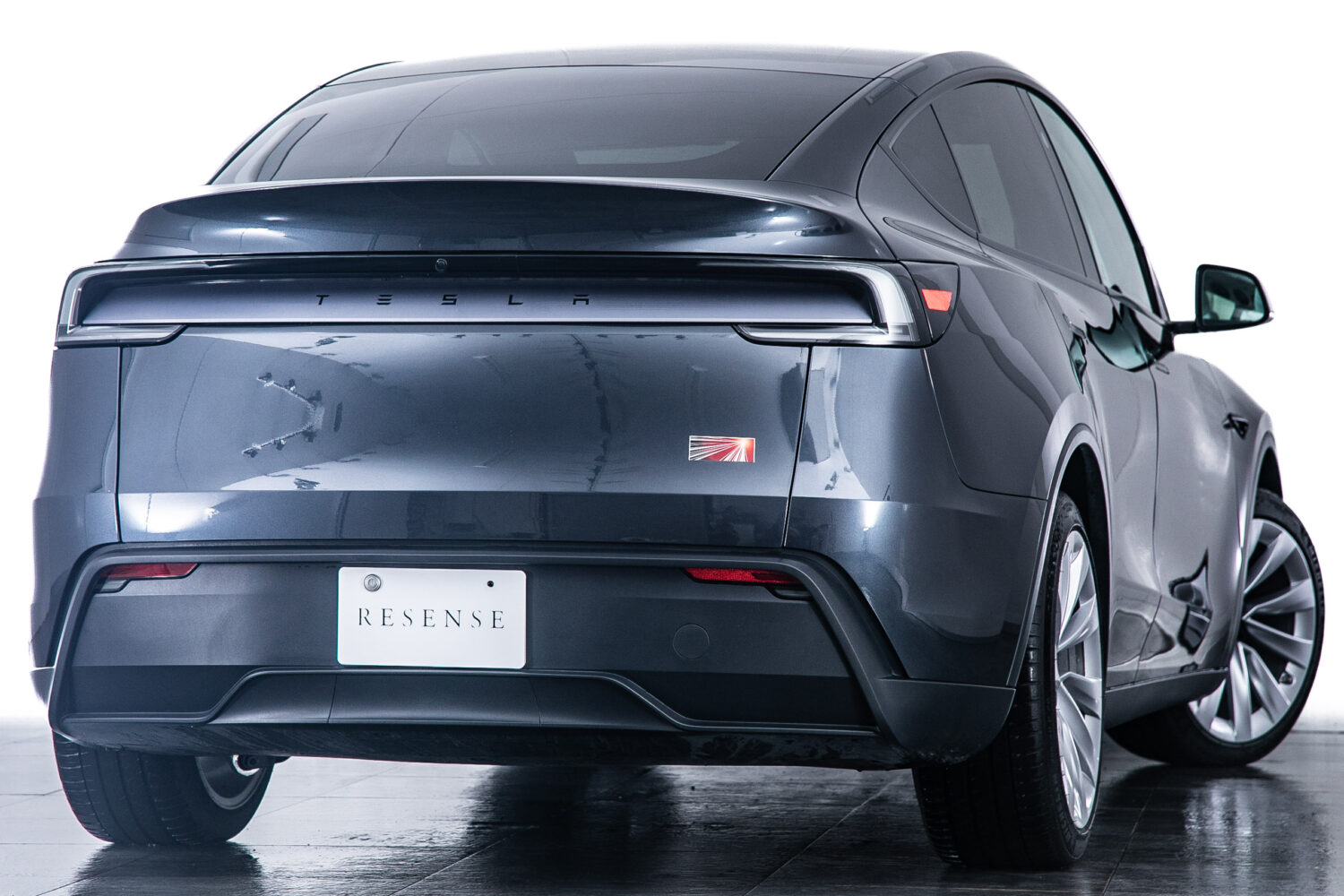 モデルY LAUNCH SERIES RWD