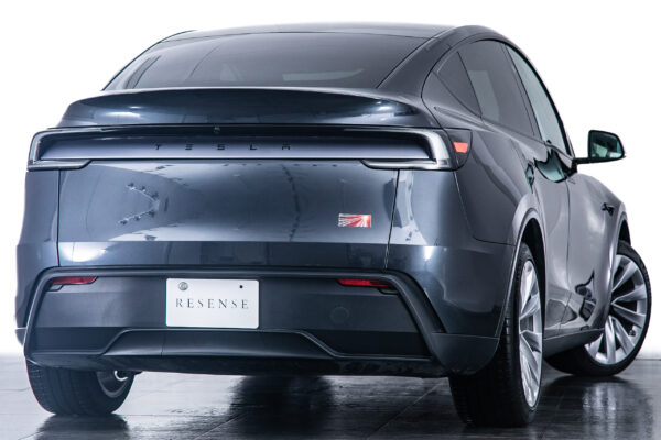 モデルY LAUNCH SERIES RWD