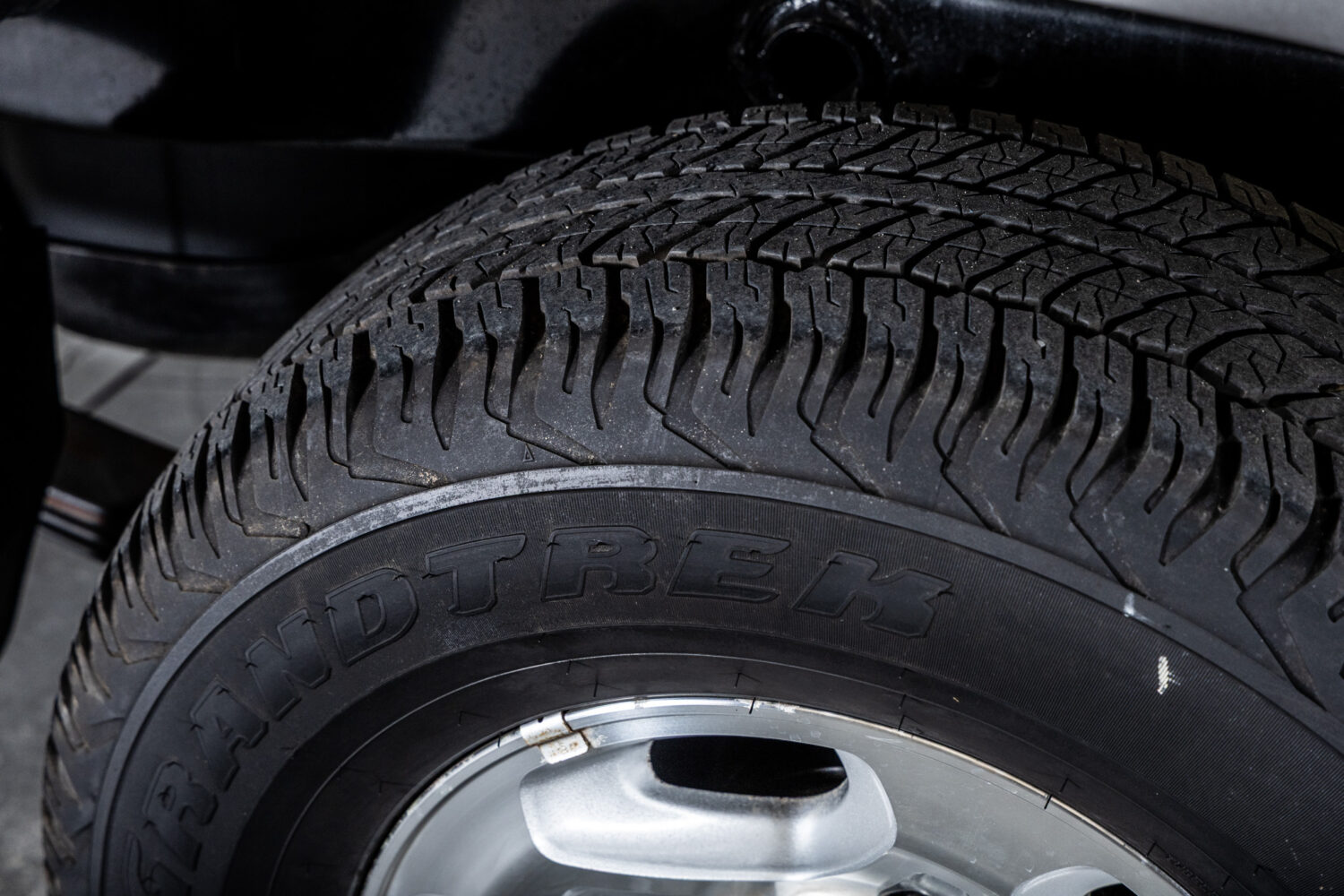 ランドクルーザー70 5ドア 4.0 4WD