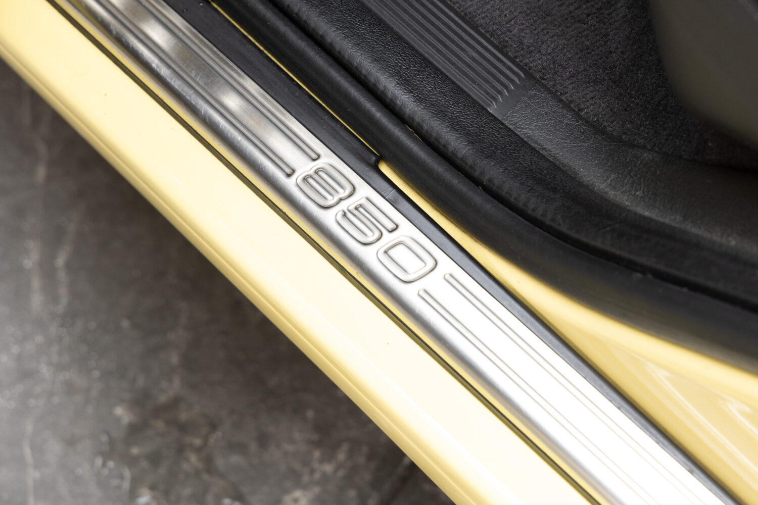 850 R