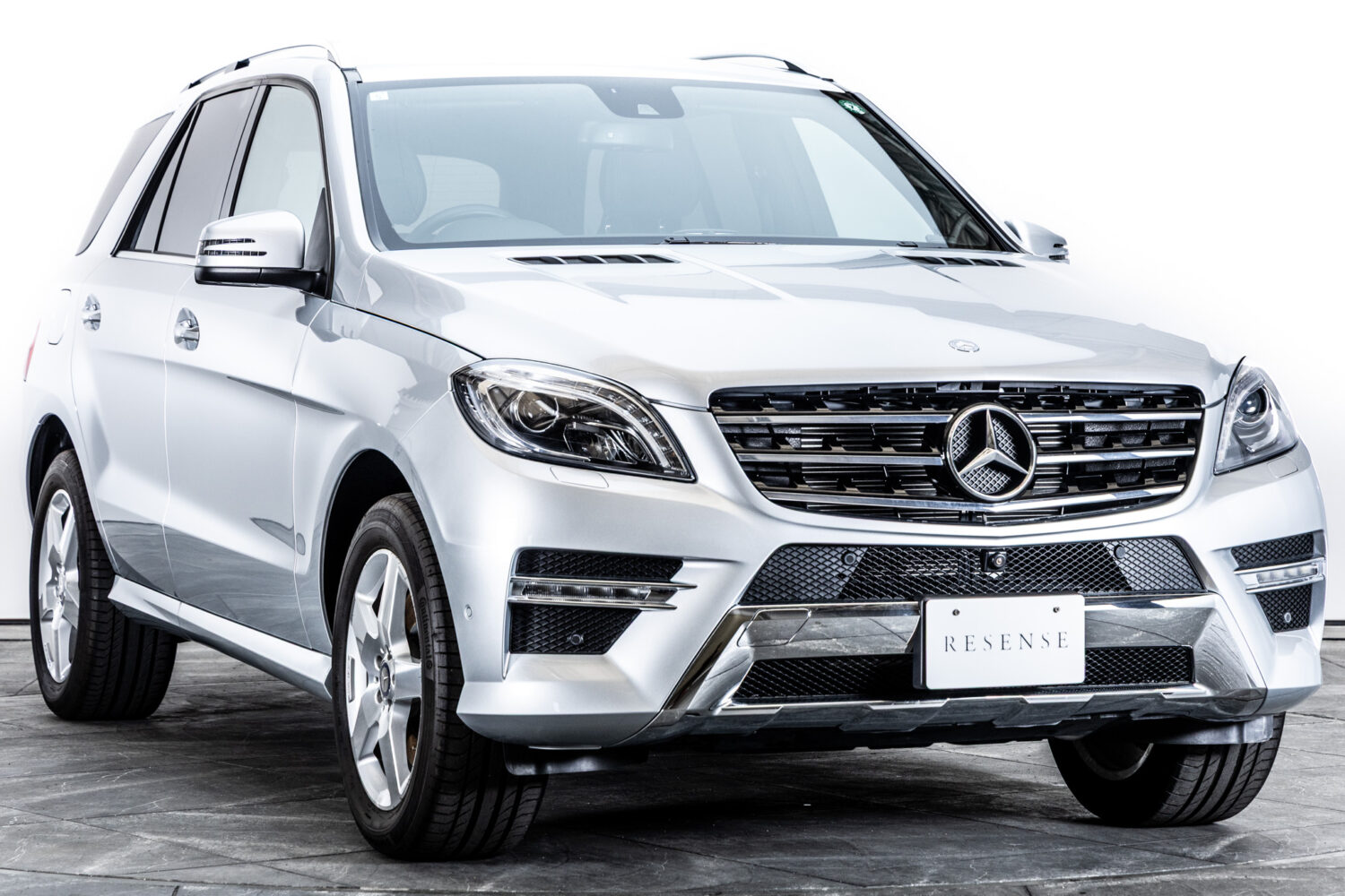 Mクラス ML350 4マチック B-EFFICIENCY AMGスポーツパッケージ 4WD