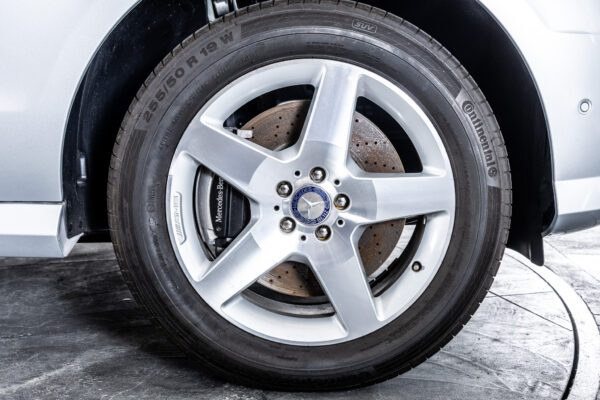 Mクラス ML350 4マチック B-EFFICIENCY AMGスポーツパッケージ 4WD