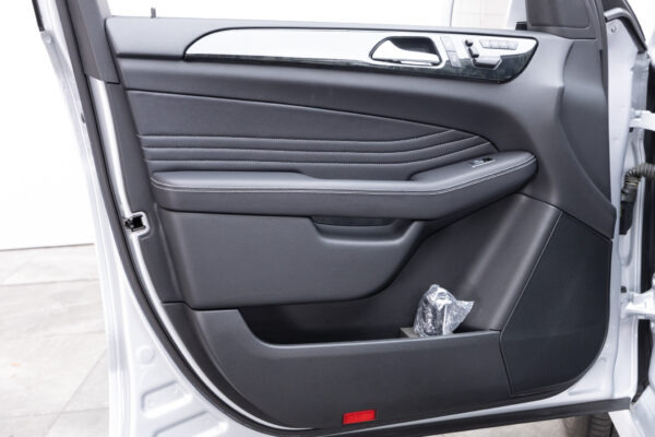 Mクラス ML350 4マチック B-EFFICIENCY AMGスポーツパッケージ 4WD