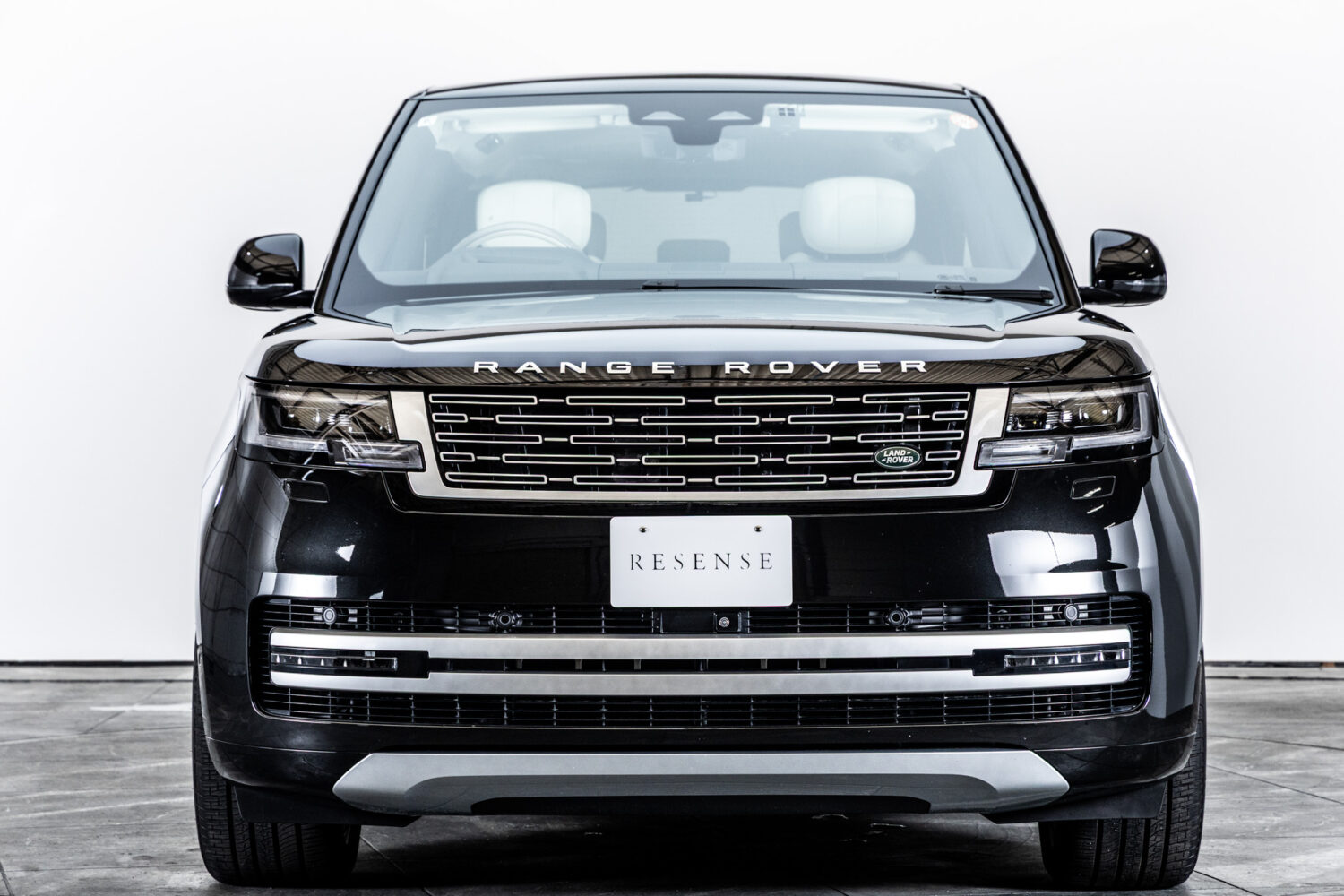 レンジローバー オートバイオグラフィ4.4L P530 LWB 4WD