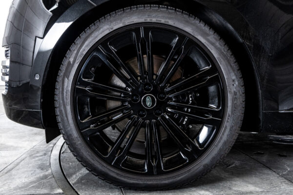 レンジローバー オートバイオグラフィ4.4L P530 LWB 4WD