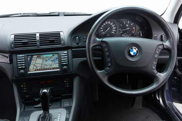 5シリーズ 525i
