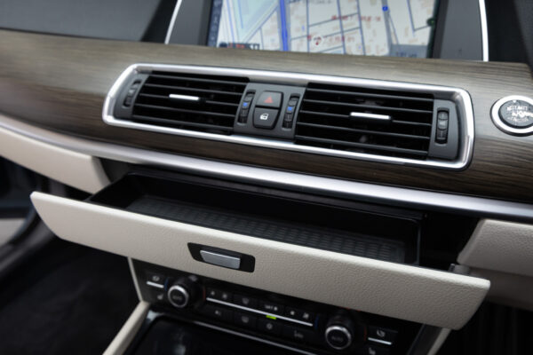 5シリーズグランツーリスモ 550i