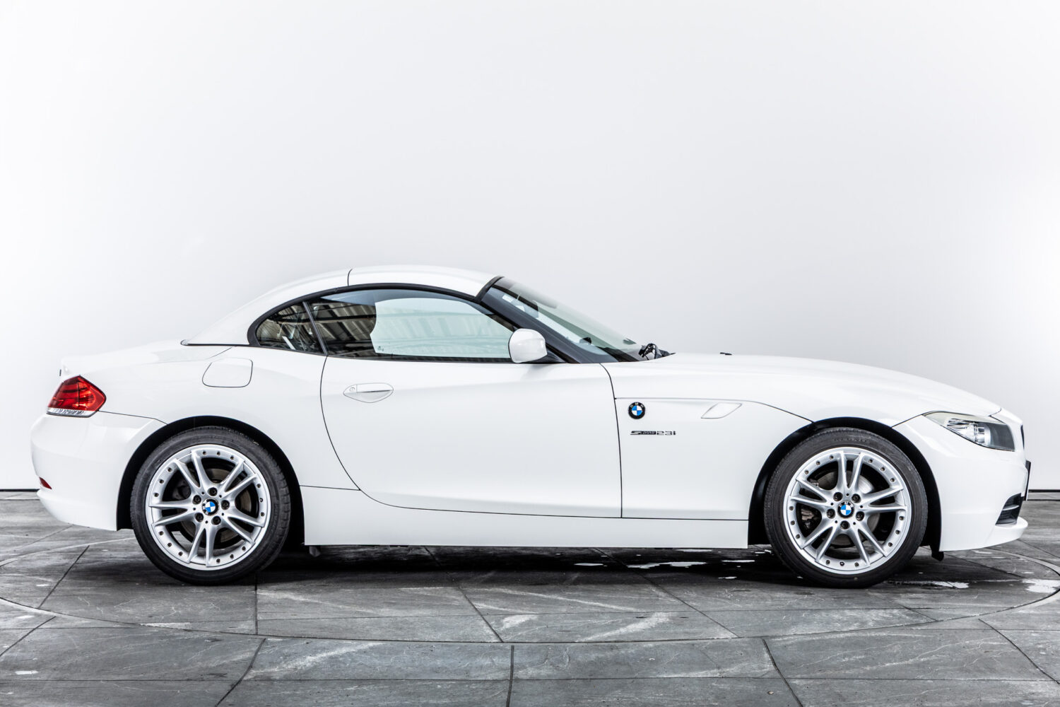Z4 sドライブ23i