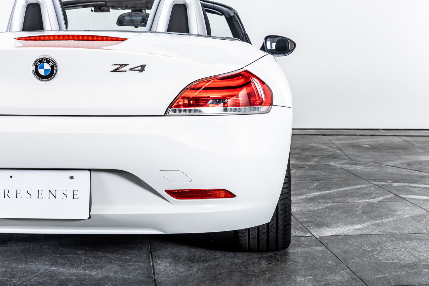 Z4 sドライブ23i