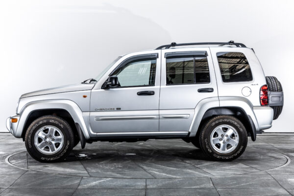 チェロキー リミテッド 4WD