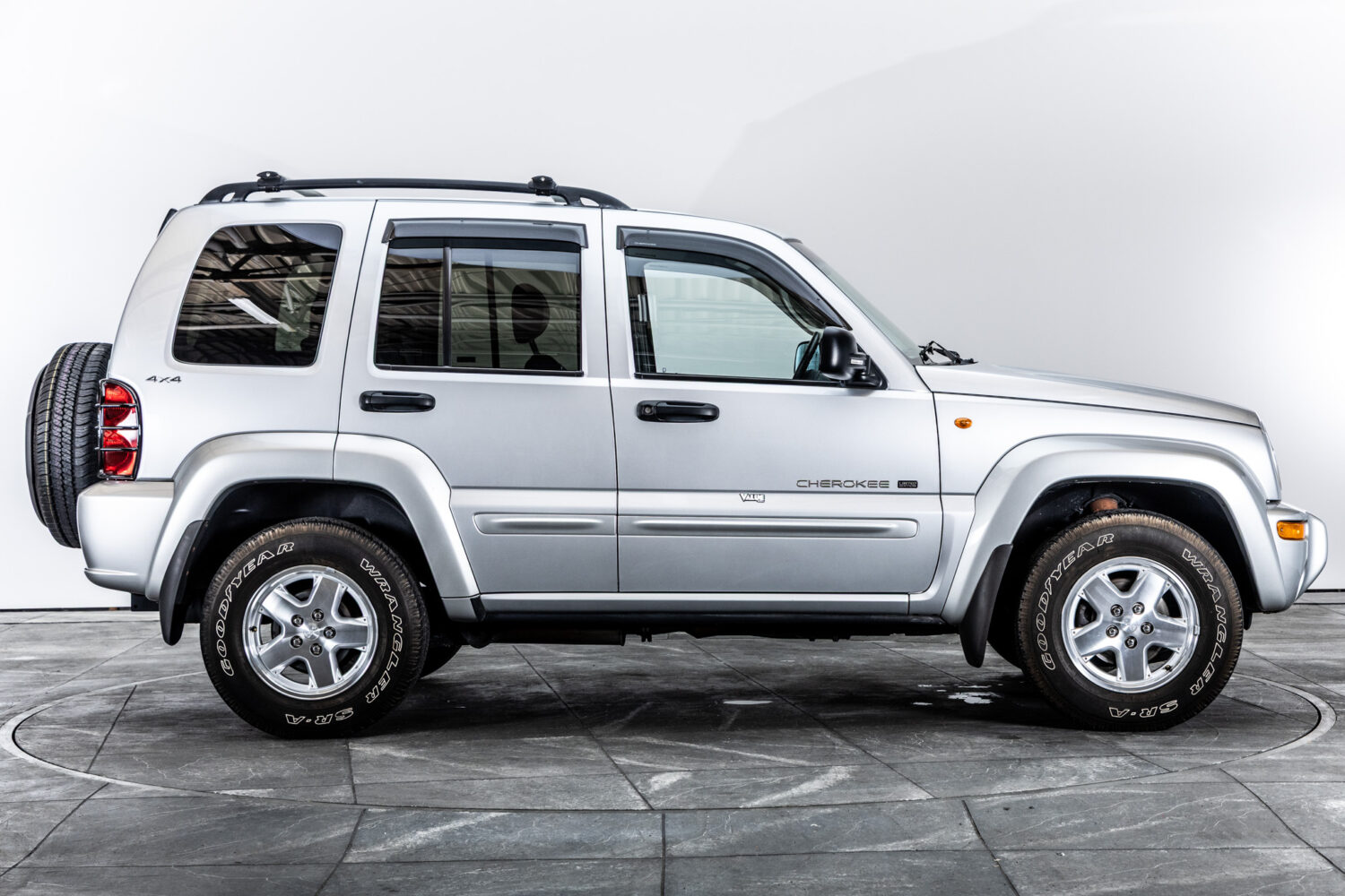 チェロキー リミテッド 4WD
