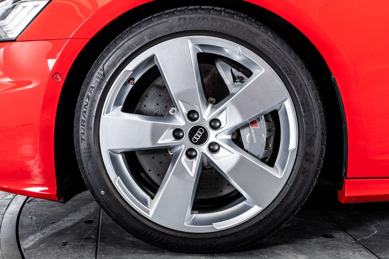 S6 2.9 4WD