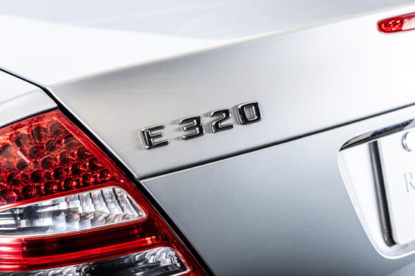Eクラス E320アバンギャルド