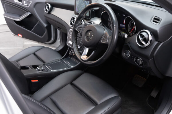 GLAクラス GLA180