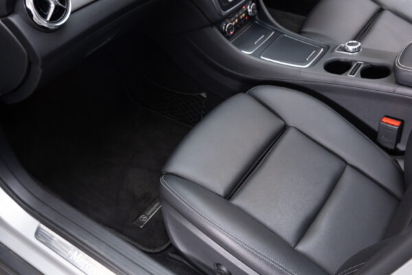 GLAクラス GLA180