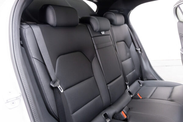 GLAクラス GLA180
