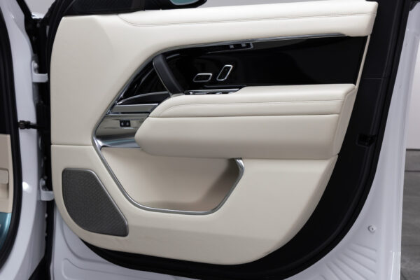 レンジローバー オートバイオグラフィー 3.0L D350 SWB 4WD