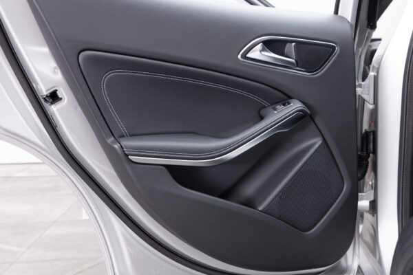 GLAクラス GLA180