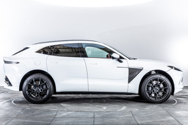 DBX 4.0 4WD 左H