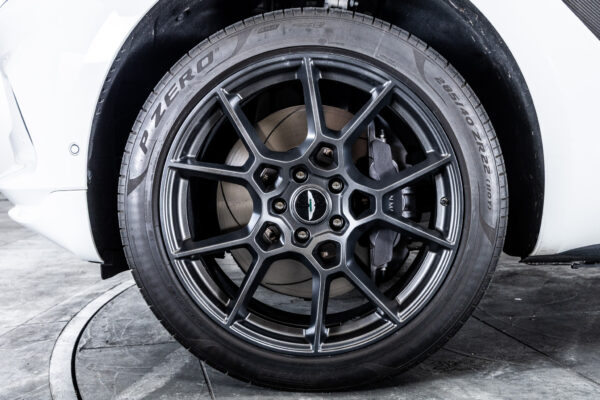 DBX 4.0 4WD 左H