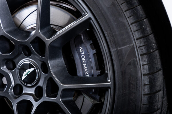 DBX 4.0 4WD 左H