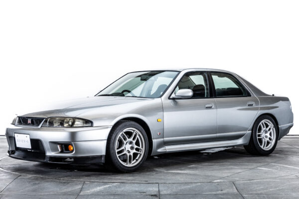 スカイラインGT-R 4ドア オーテックVer 40th記念車 4WD