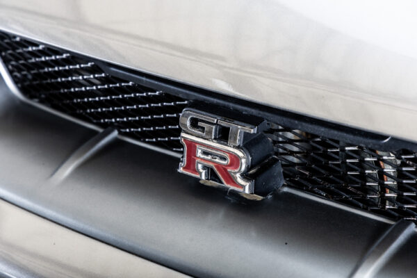 スカイラインGT-R 4ドア オーテックVer 40th記念車 4WD