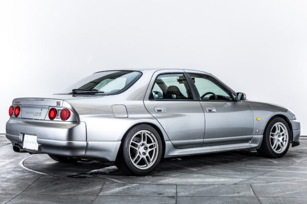 スカイラインGT-R 4ドア オーテックVer 40th記念車 4WD
