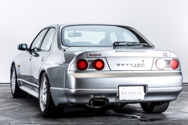 スカイラインGT-R 4ドア オーテックVer 40th記念車 4WD