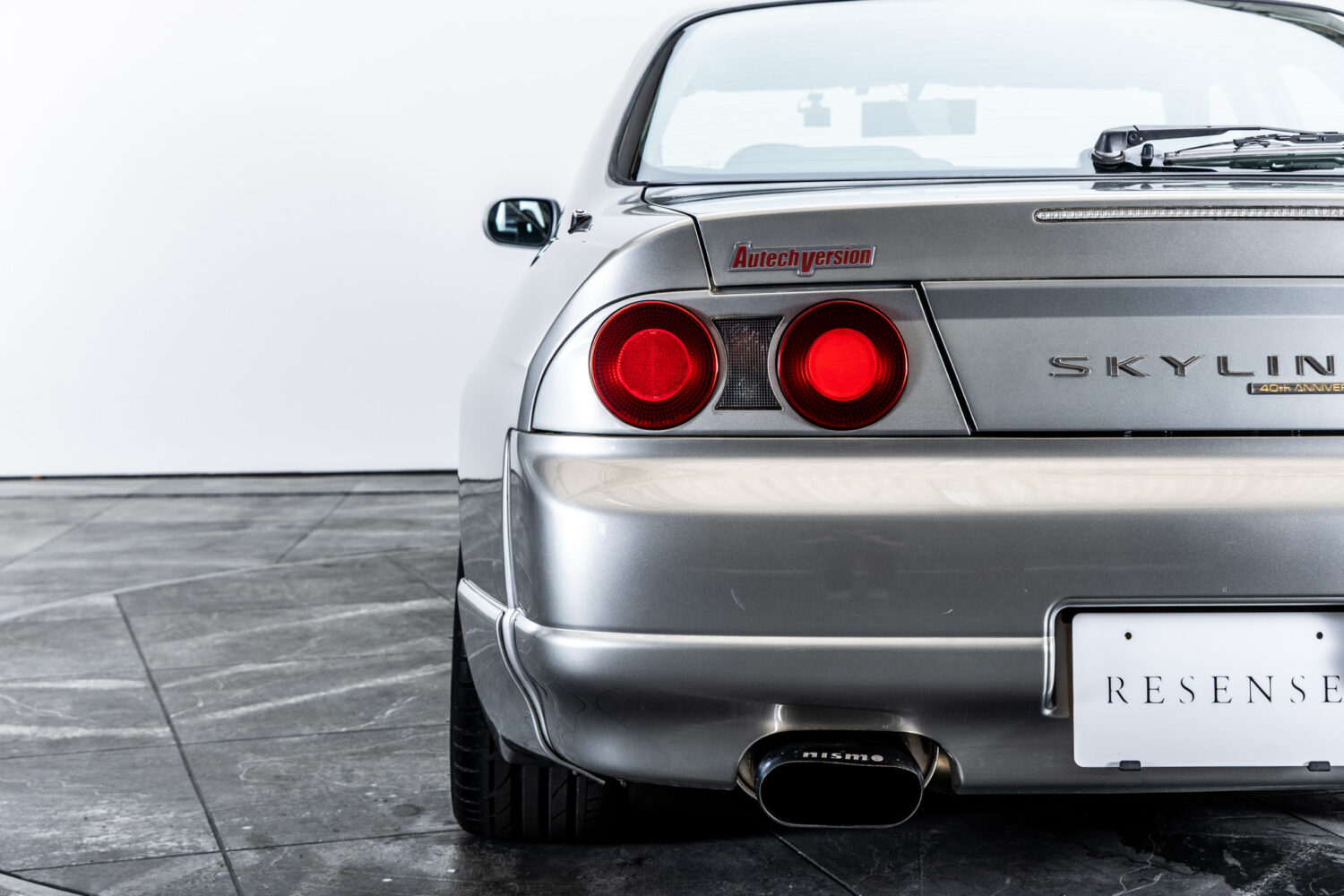 スカイラインGT-R 4ドア オーテックVer 40th記念車 4WD