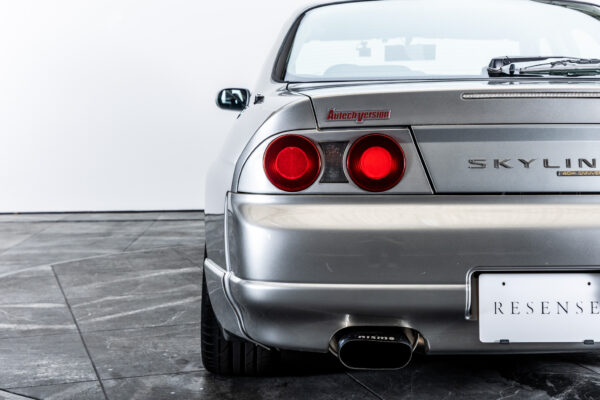 スカイラインGT-R 4ドア オーテックVer 40th記念車 4WD