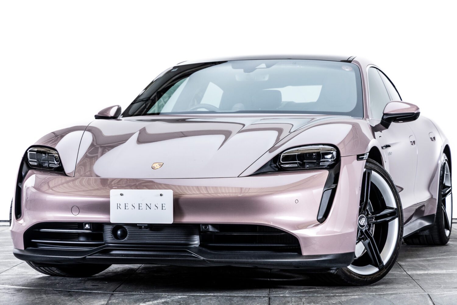 タイカン 4S パフォーマンスバッテリー 4シート 4WD