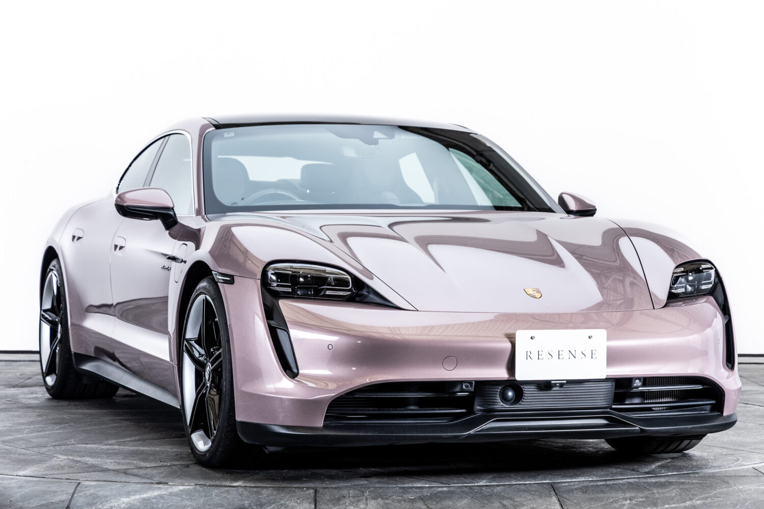 タイカン 4S パフォーマンスバッテリー 4シート 4WD