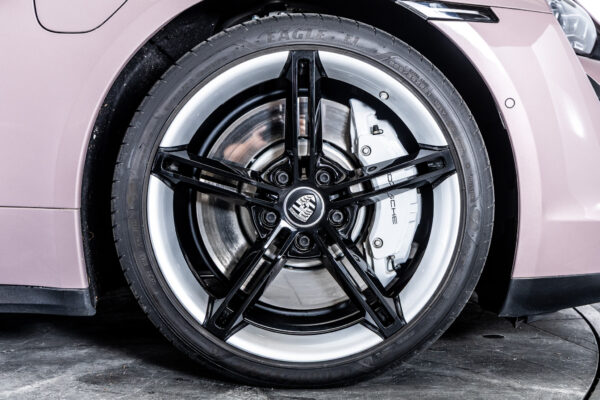 タイカン 4S パフォーマンスバッテリー 4シート 4WD