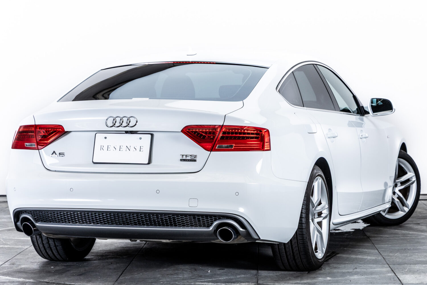 A5スポーツバック 2.0TFSIクワトロ Sライン 4WD