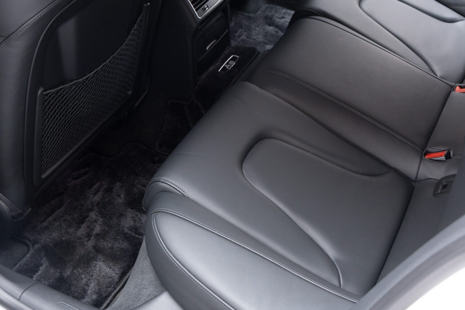 A5スポーツバック 2.0TFSIクワトロ Sライン 4WD