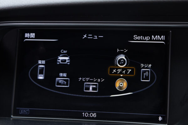 A5スポーツバック 2.0TFSIクワトロ Sライン 4WD