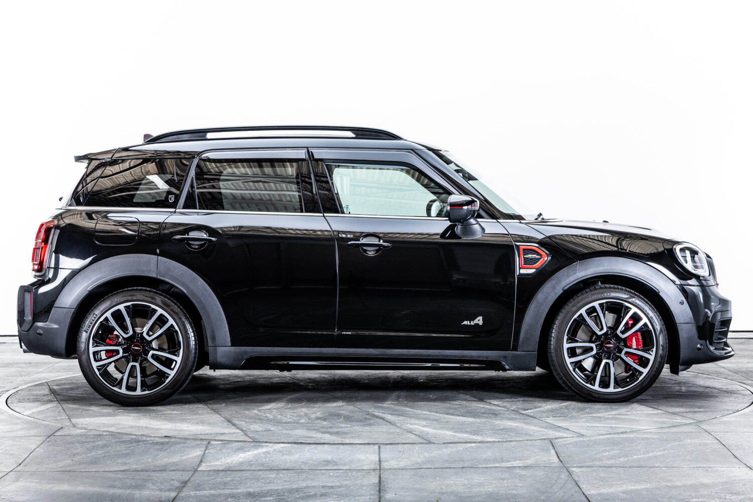 MINIクロスオーバー ジョン・クーパー・ワークス 4WD