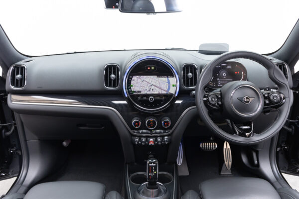MINIクロスオーバー ジョン・クーパー・ワークス 4WD