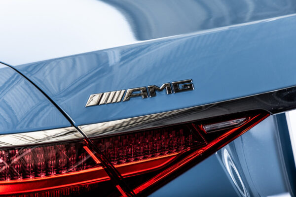 Sクラス S63 Eパフォーマンス 4WD